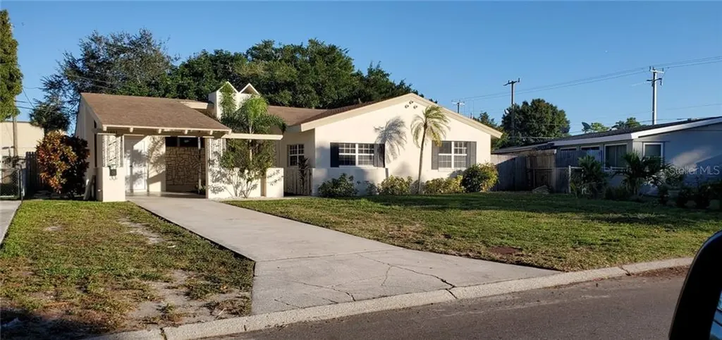1403 Roslyn Avenue Bradenton FL 34207