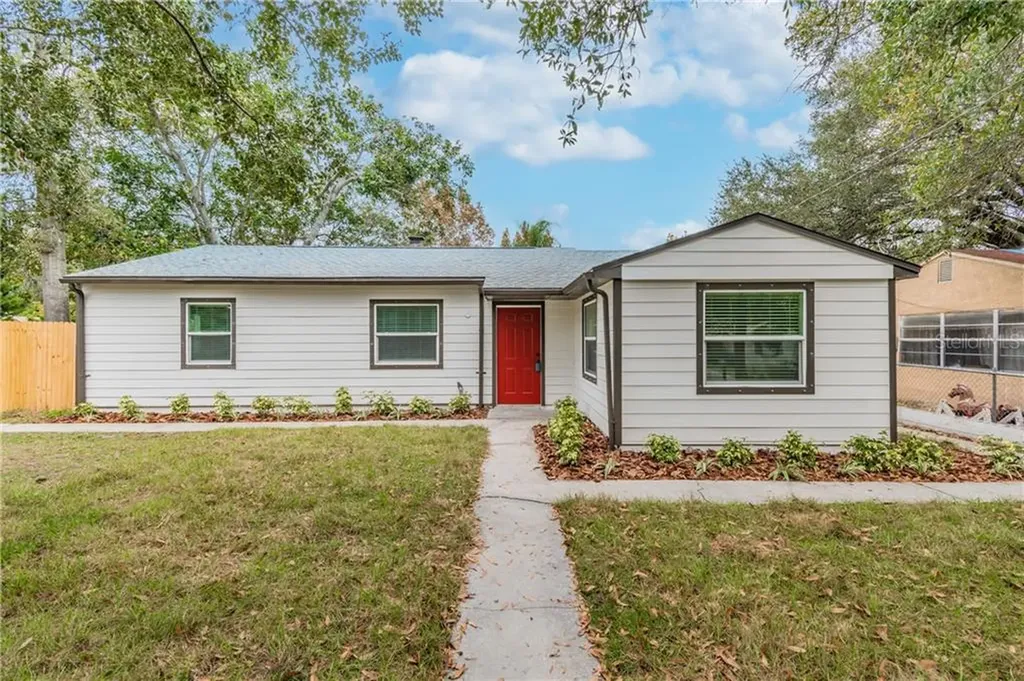 1902 E Shadowlawn Avenue Tampa FL 33610