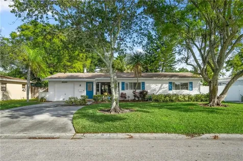 3233 66th Way N St Petersburg FL 33710