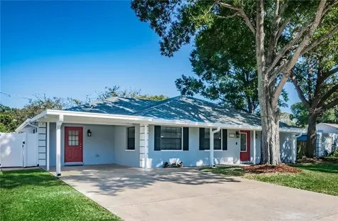 4229 W Bay View Avenue Tampa FL 33611