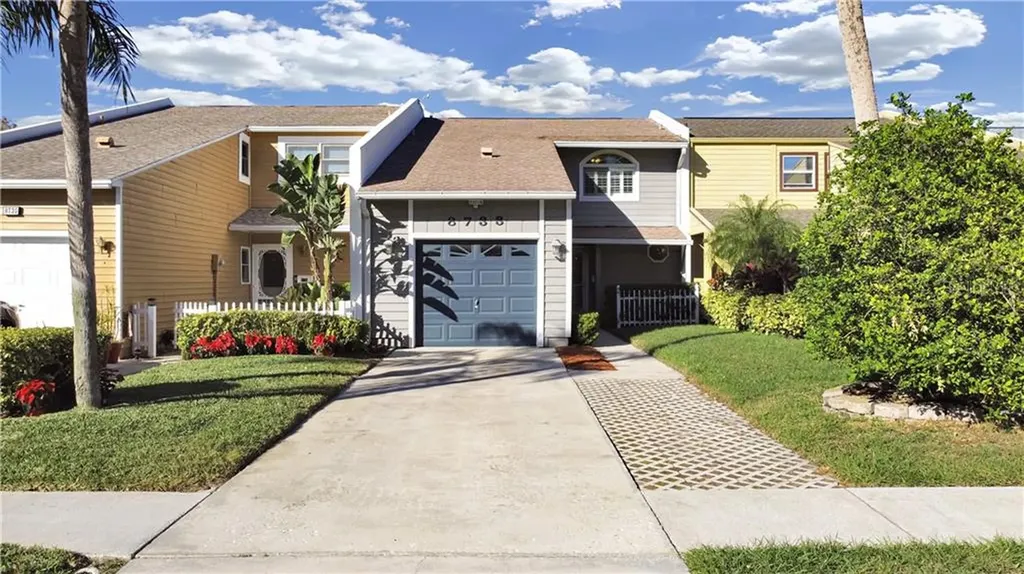 8733 Bay Pointe Drive Tampa FL 33615