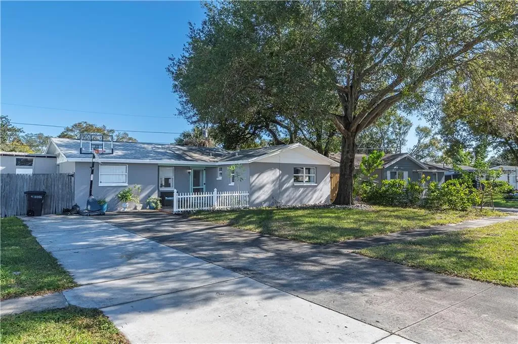 8865 54th Street N Pinellas Park FL 33782