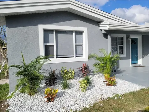 10453 50th Avenue Circle N St Petersburg FL 33708