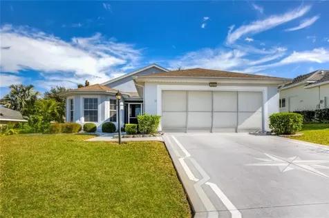 5562 Charleston Avenue Tavares FL 32778