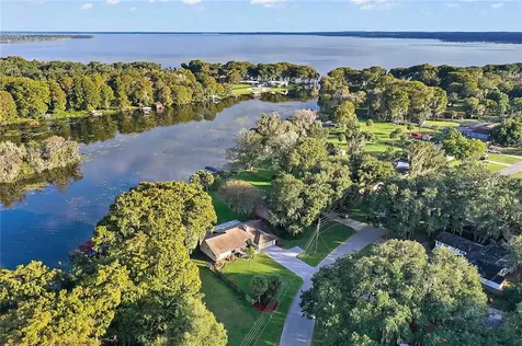 1402 Park Drive Leesburg FL 34748