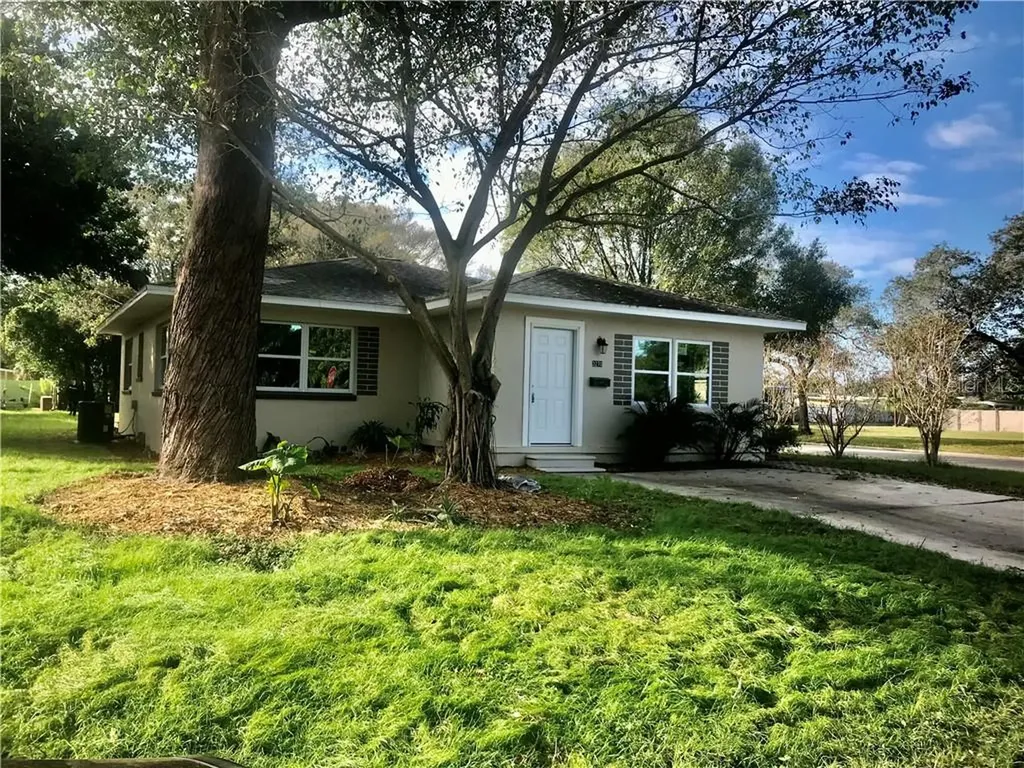 3270 35th Avenue N St Petersburg FL 33713