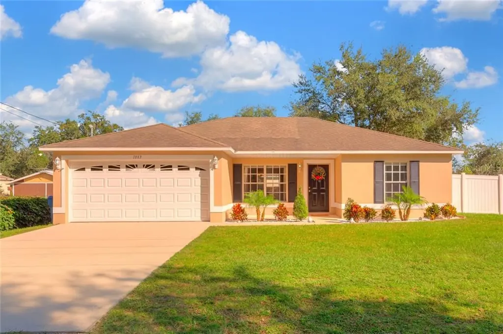 1883 Calle Naranja Deland FL 32724