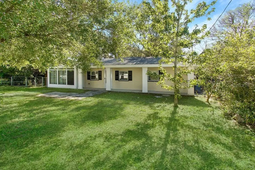201 Buckingham Avenue W Oldsmar FL 34677
