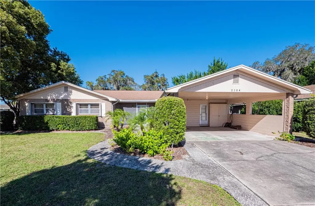 2104 Lake Holloway Boulevard Lakeland FL 33801
