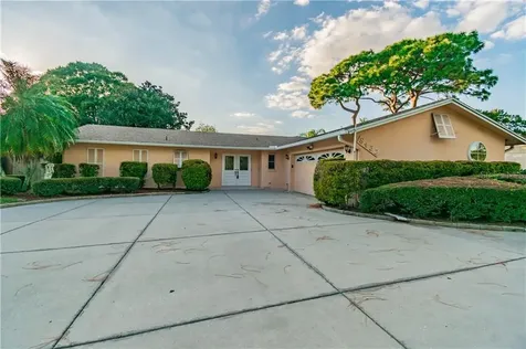 8432 Merrimoor Boulevard Seminole FL 33777