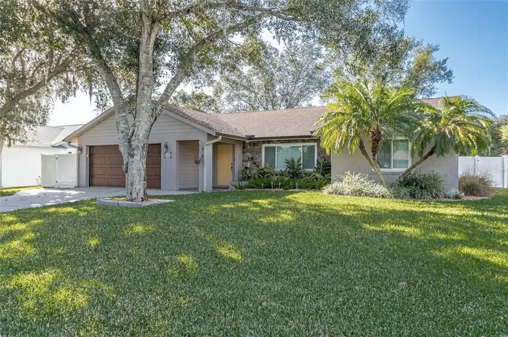 4104 King Richard Drive Sarasota FL 34232