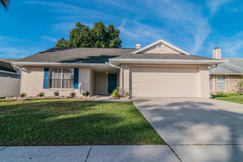 8730 Mcadam Place Tampa FL 33634