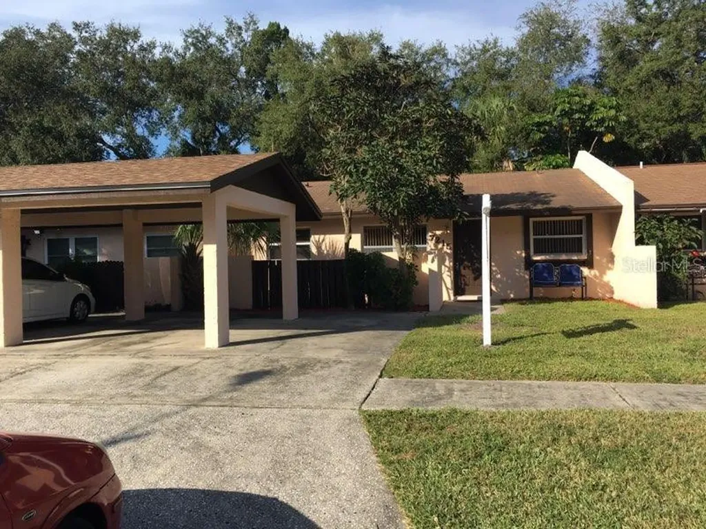 7215 55th Avenue N St Petersburg FL 33709