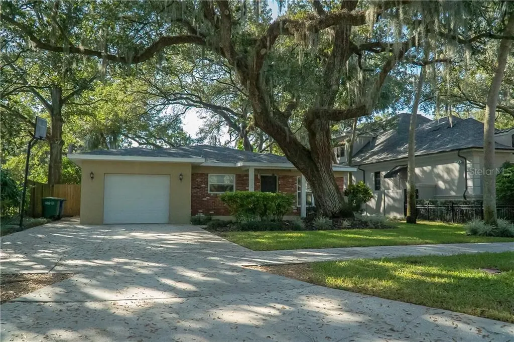 4502 W Beach Park Drive Tampa FL 33609