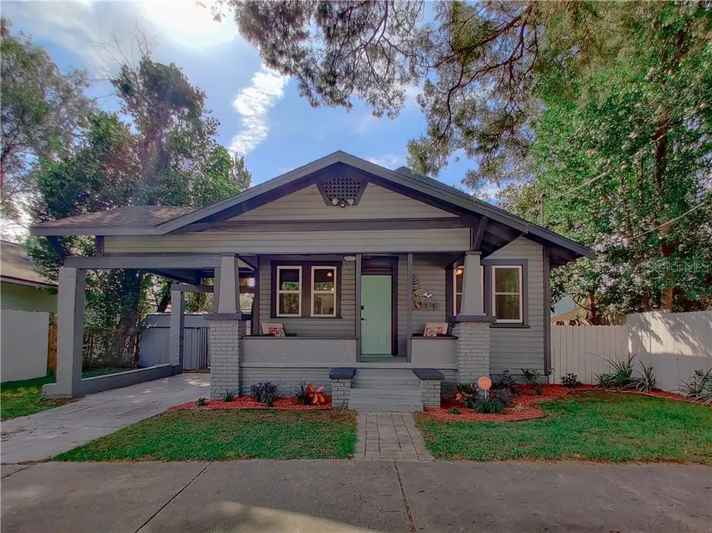212 W Woodlawn Avenue Tampa FL 33603