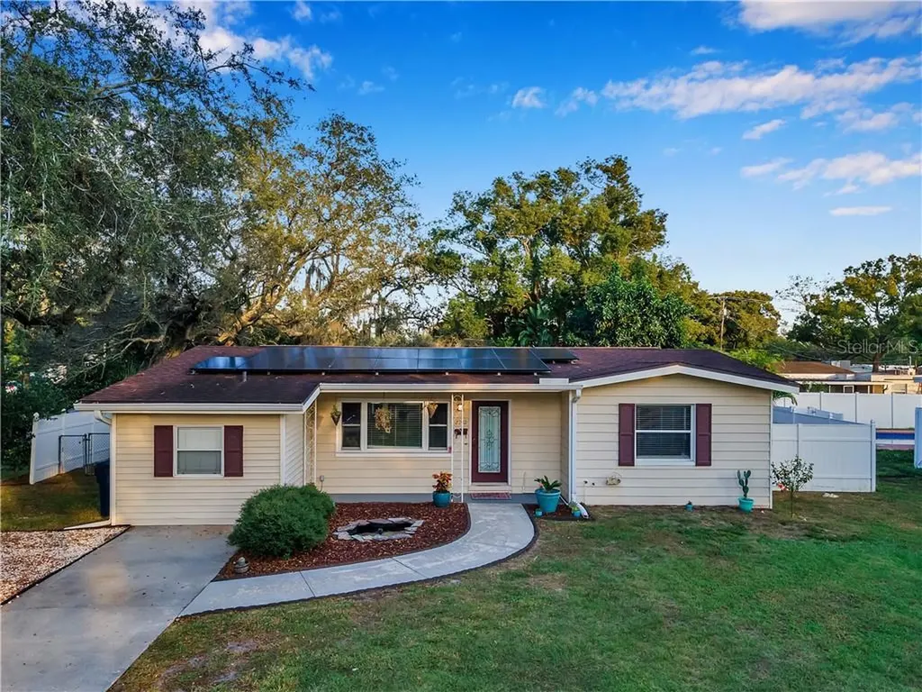 2302 W Mary Glenn Drive Tampa FL 33604