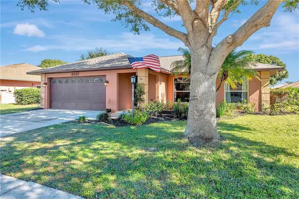 6521 67th Court E Bradenton FL 34203