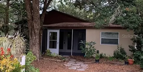 3025 W Van Buren Drive Tampa FL 33611