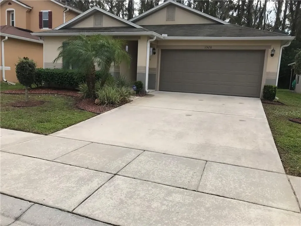 1526 Nature Trail Kissimmee FL 34746