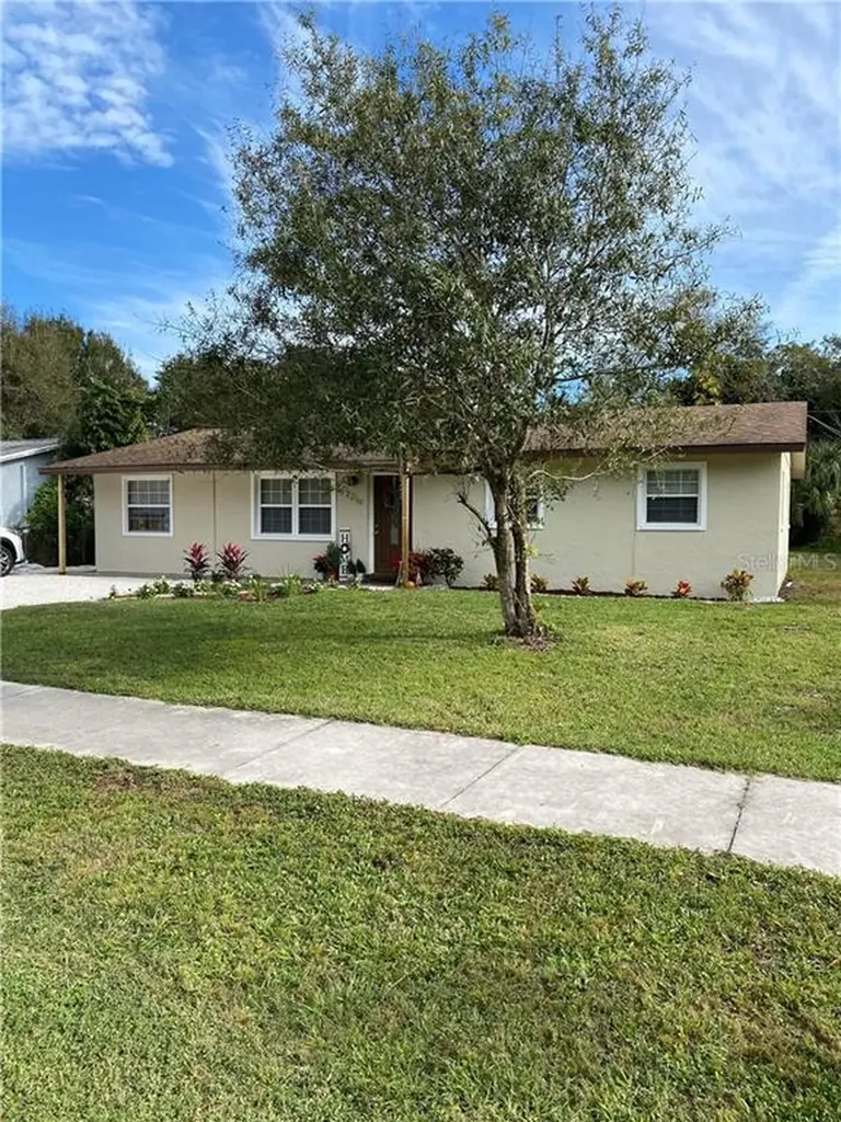 2219 Stratford Drive Sarasota FL 34232