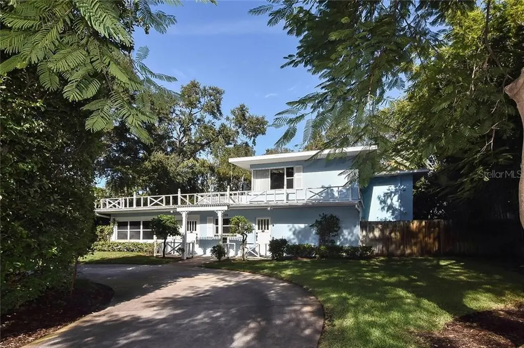 608 Armada Road S Venice FL 34285