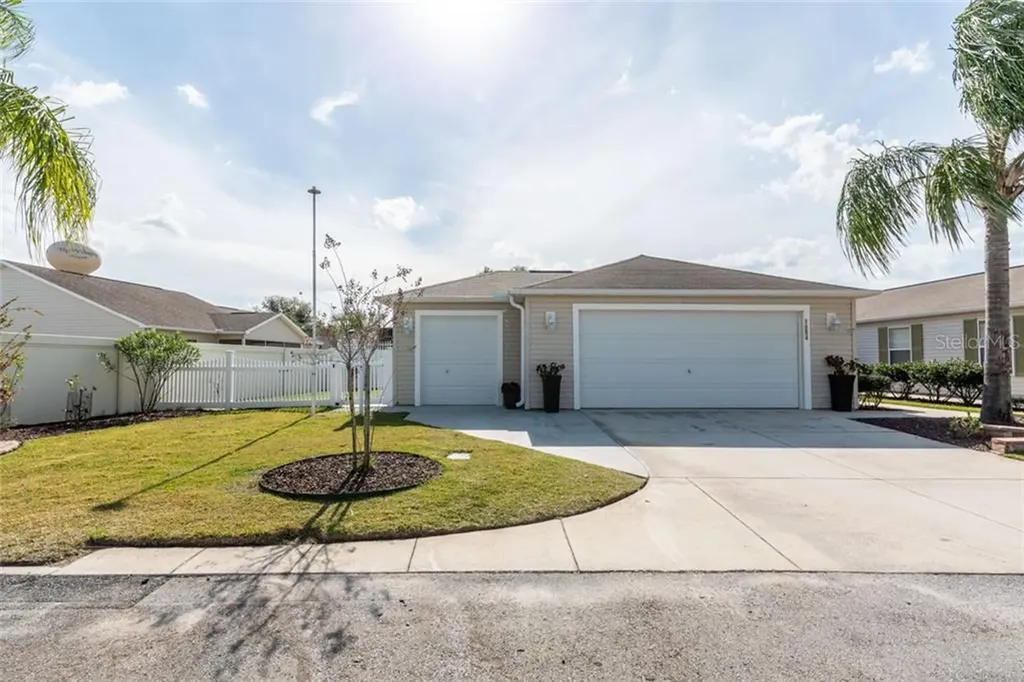1654 Dogwood Street The Villages FL 32162