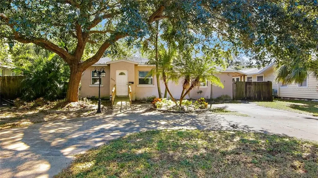 6026 17th Avenue N St Petersburg FL 33710