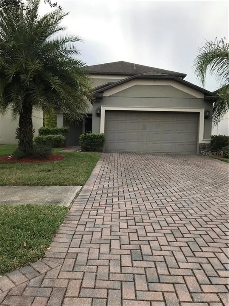 19916 Satin Leaf Avenue Tampa FL 33647