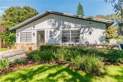 2113 W Perio Street Tampa FL 33612