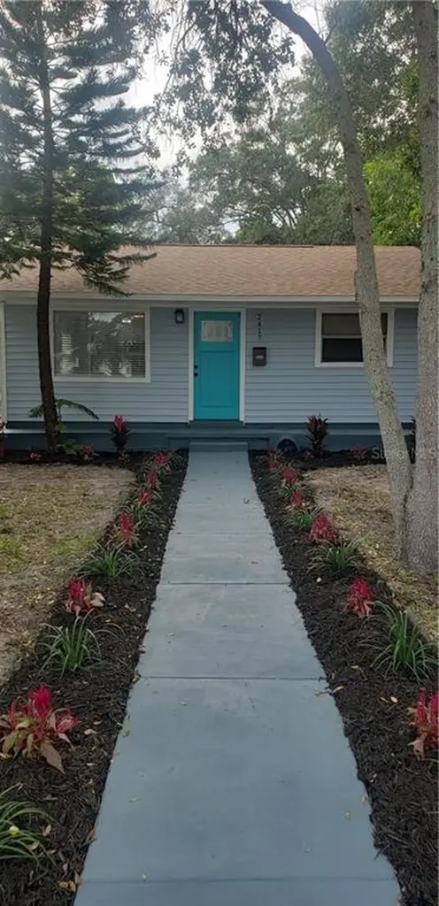 2417 Grove Street S St Petersburg FL 33705
