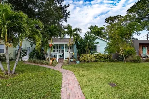 131 33rd Avenue N St Petersburg FL 33704