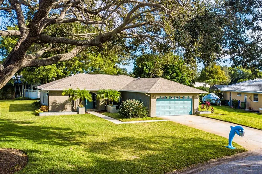 6804 19th Avenue W Bradenton FL 34209