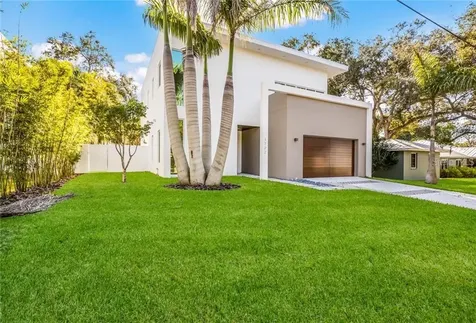 1722 Shoreland Drive Sarasota FL 34239