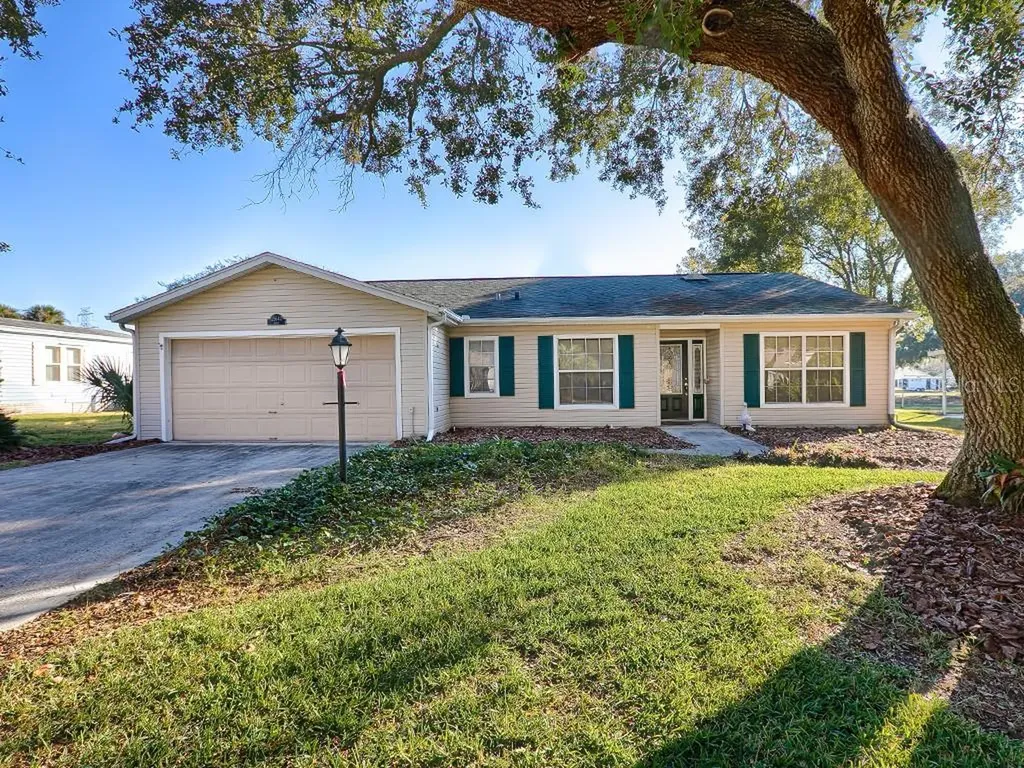 25642 Oak Alley Leesburg FL 34748