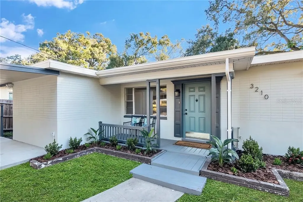 3210 W Nassau Street Tampa FL 33607