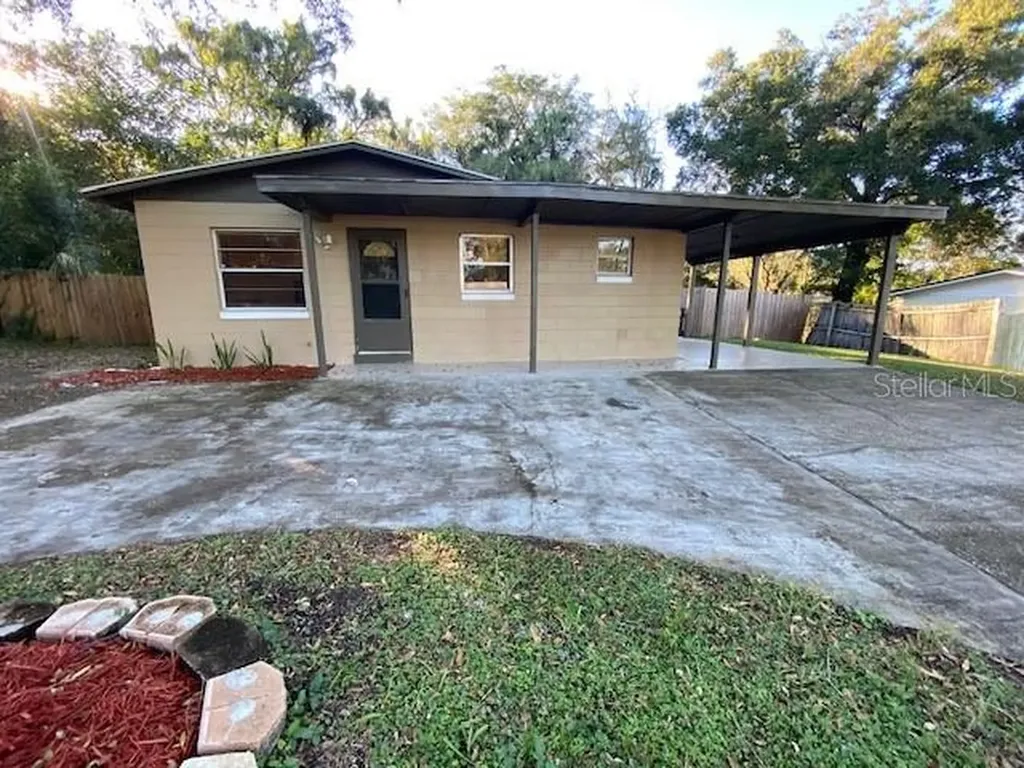 5608 Lunsford Drive Orlando FL 32818