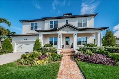 701 Alda Way NE St Petersburg FL 33704