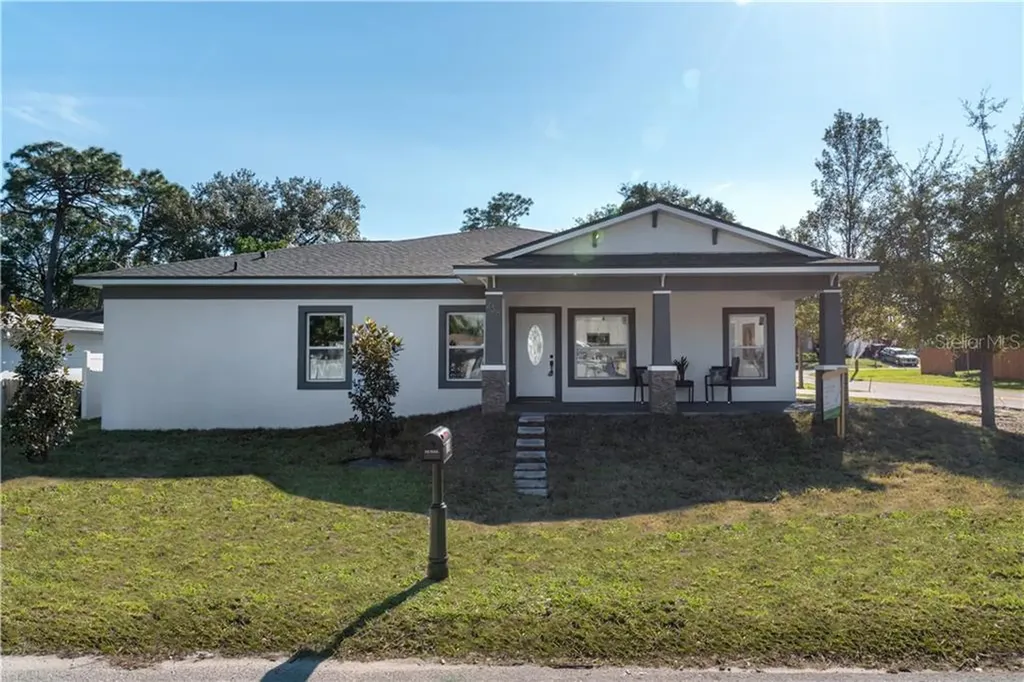 238 Maple Avenue Palm Harbor FL 34684