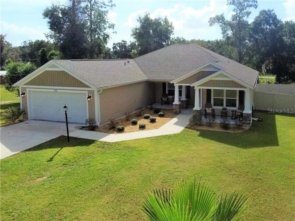 254 W Mcclendon Street Lady Lake FL 32159