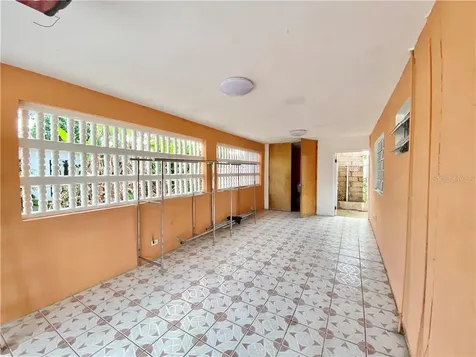 263 Jerusalen/nazaret Street Loiza PR 00772