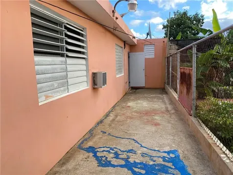 263 Jerusalen/nazaret Street Loiza PR 00772