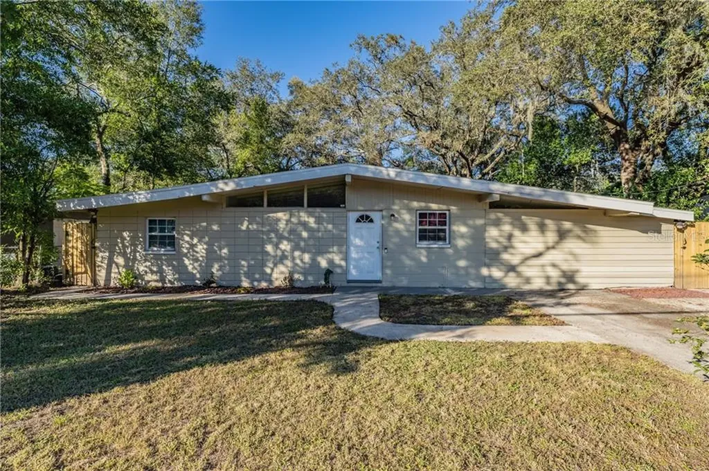 3010 E Hanna Avenue Tampa FL 33610