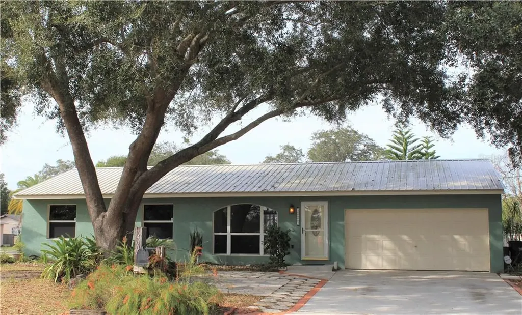 4004 45th Street N St Petersburg FL 33714