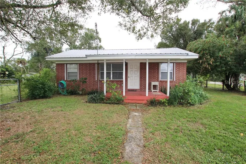 909 SW 7th Avenue Okeechobee FL 34974