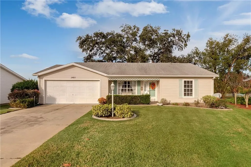 24811 Pine Hill Leesburg FL 34748