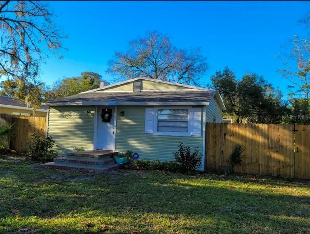 1174 Bryn Mawr Drive Daytona Beach FL 32114