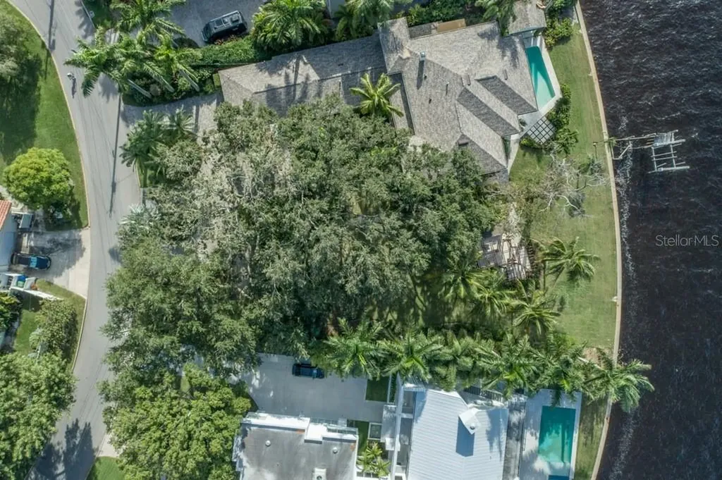 72 Martinique Avenue Tampa FL 33606