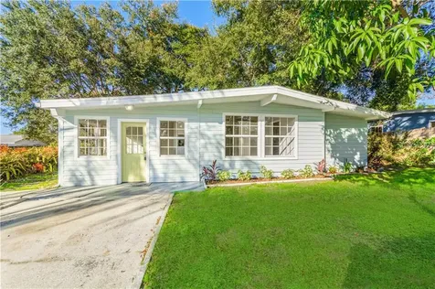 5499 47th Avenue N St Petersburg FL 33709