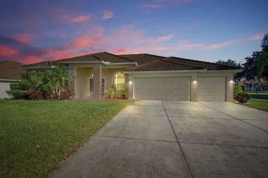 6439 Montclair Bluff Lane Windermere FL 34786