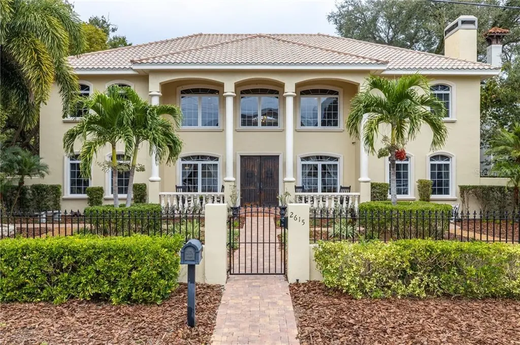 2615 W Tyson Avenue Tampa FL 33611